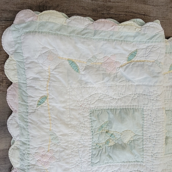 Vintage Quilt Pastel Patchwork Cottage Cutter Scrappy Shabby TLC Crafts *READ - Picture 5 of 16